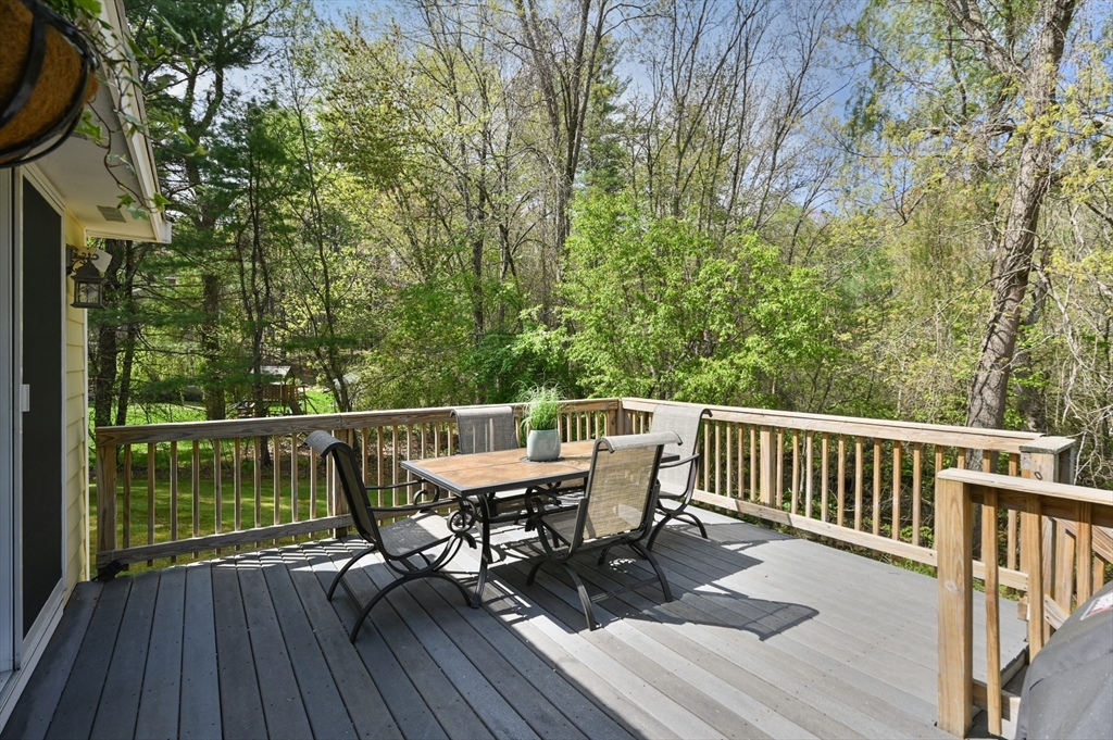 26 Hillview Road North Reading, MA 01864 - Photo 30 of 39 Gallery Image 30