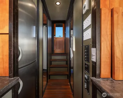 $650,000 | 1301 North Northlake Way, Seattle, WA 98103