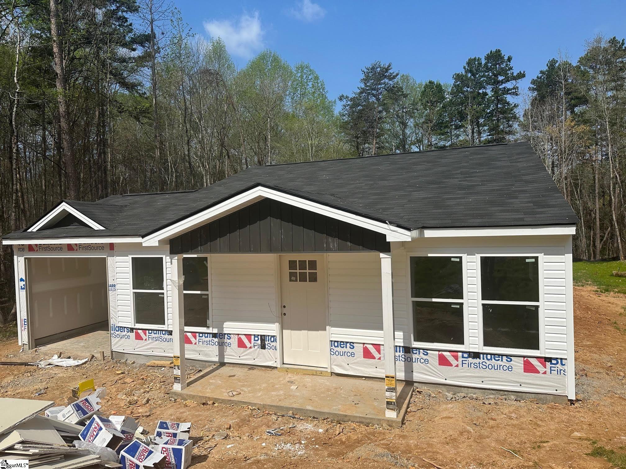 173 Moore Road Spartanburg, SC 29302 - Photo 2 of 22