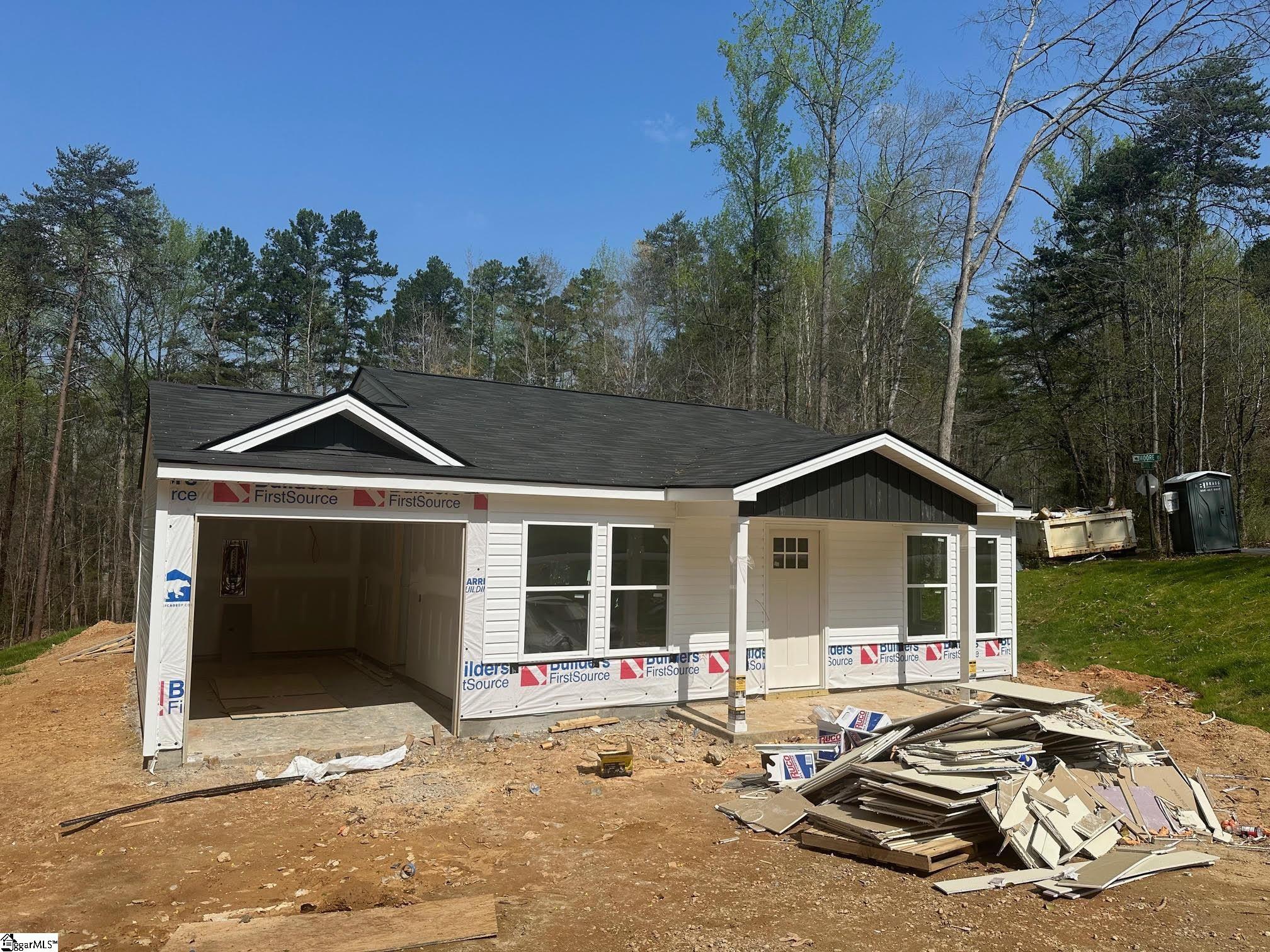 173 Moore Road Spartanburg, SC 29302 - Photo 3 of 22