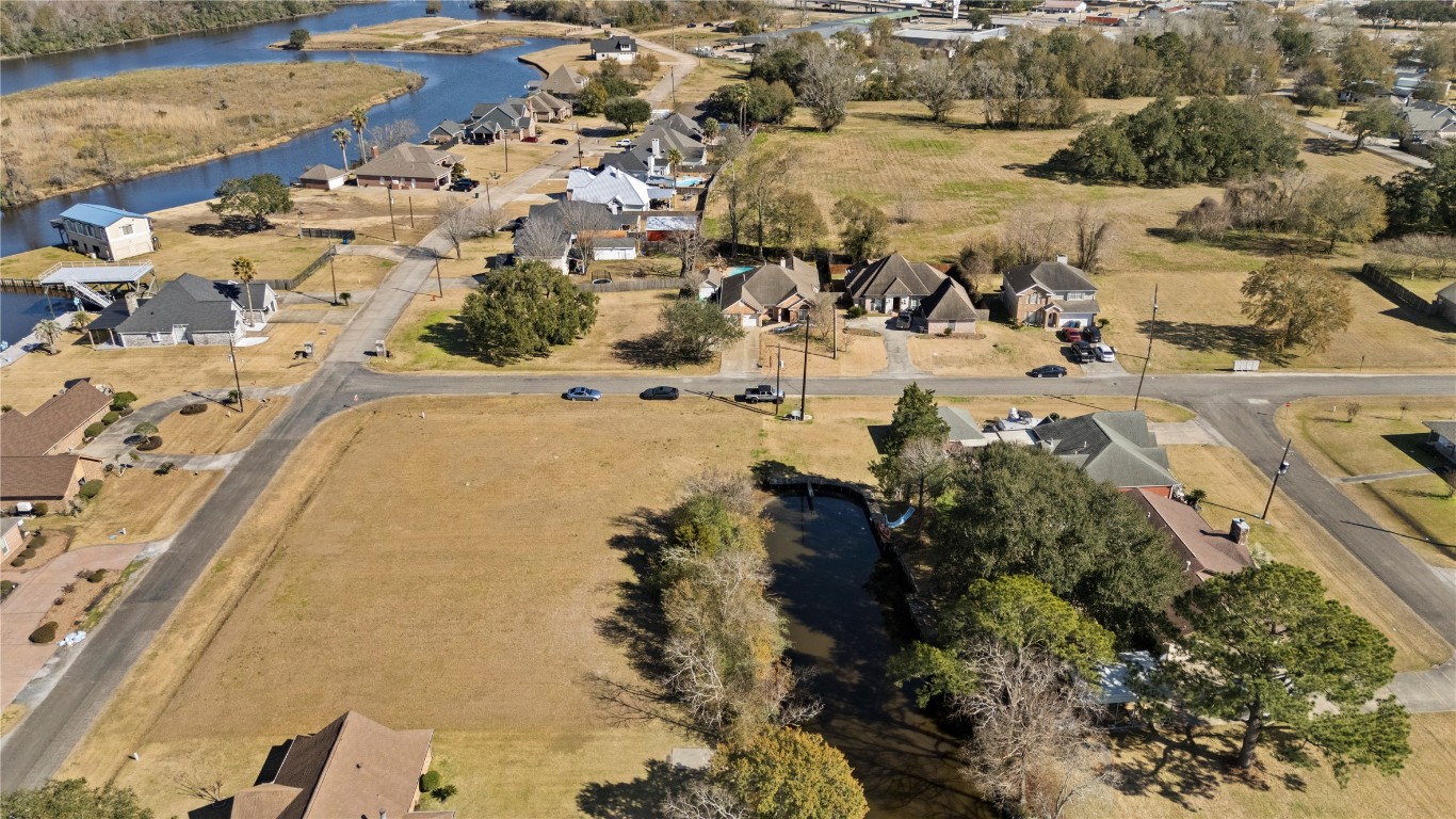 106 Mockingbird Lane Bridge City, TX 77611 - Photo 28 of 28