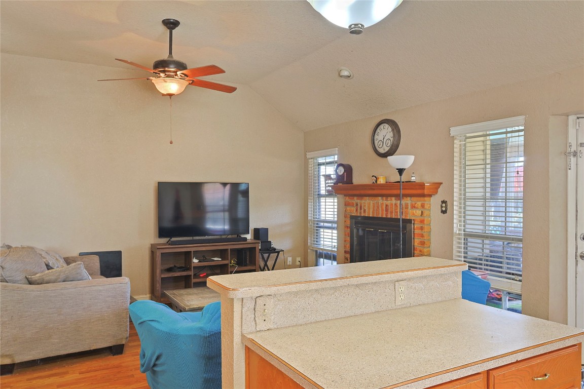 106 Mockingbird Lane Bridge City, TX 77611 - Photo 8 of 28