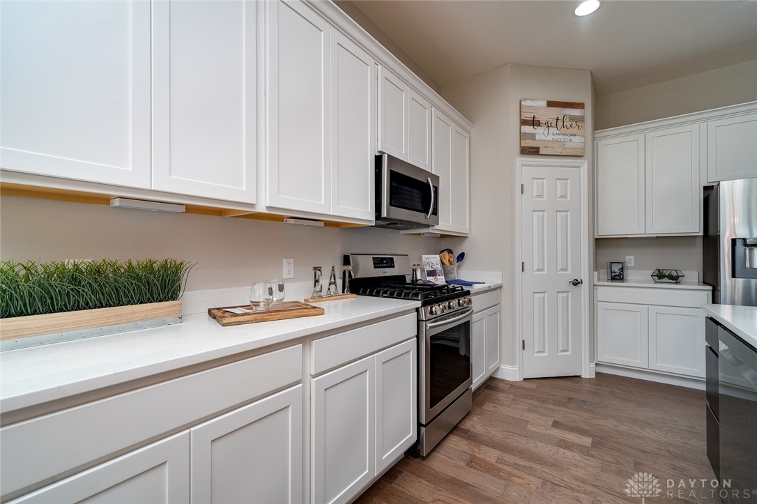 1018 Reeder Circle Dayton, OH 45458 - Photo 10 of 29 Gallery Image 10