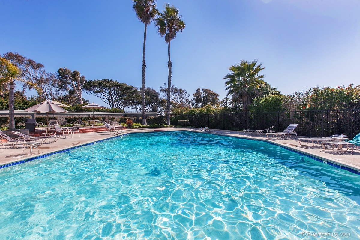 1815 Wilton Road Encinitas, CA 92024 - Photo 22 of 25 One of two pools