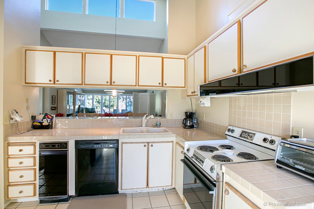 1815 Wilton Road Encinitas, CA 92024 - Photo 7 of 25