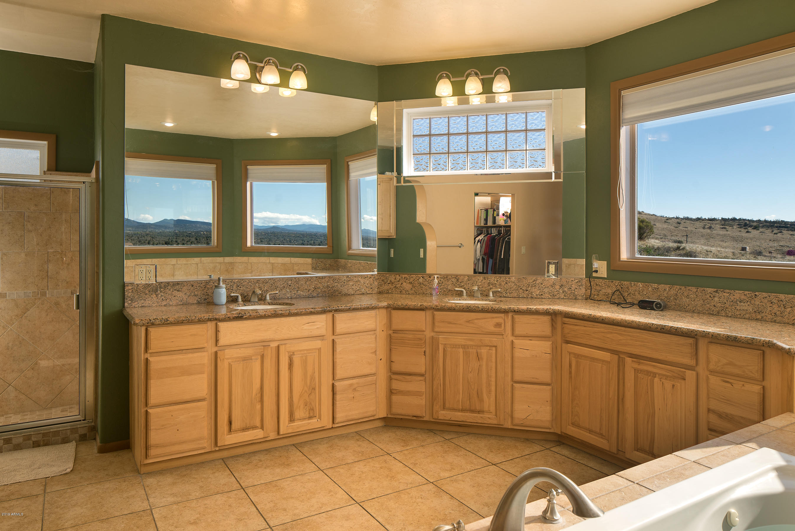 3555 Friendly Meadow Road Prescott, AZ 86305 - Photo 16 of 38 15 - Master Bathroom - 3555 Friendly Mea