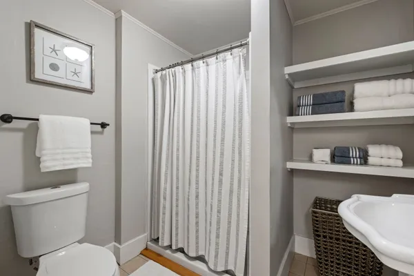 $3,999 | 21 Portsmouth Avenue, Exeter, NH 03833