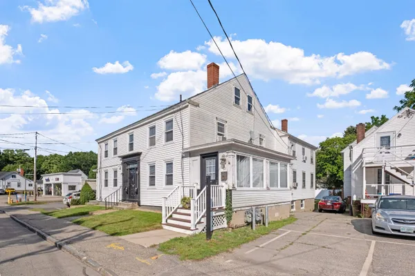 $3,999 | 21 Portsmouth Avenue, Exeter, NH 03833