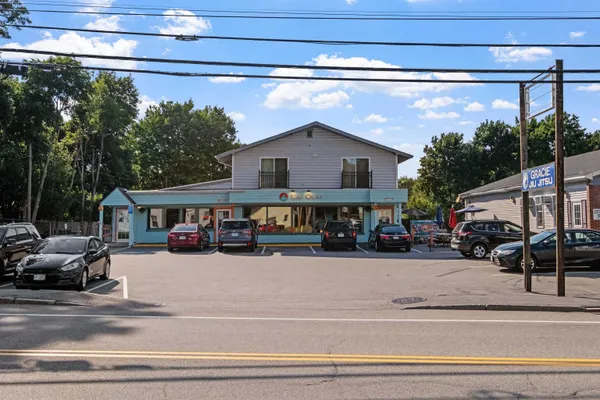 $3,999 | 21 Portsmouth Avenue, Exeter, NH 03833