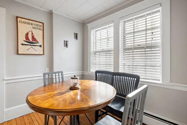 $3,999 | 21 Portsmouth Avenue, Exeter, NH 03833