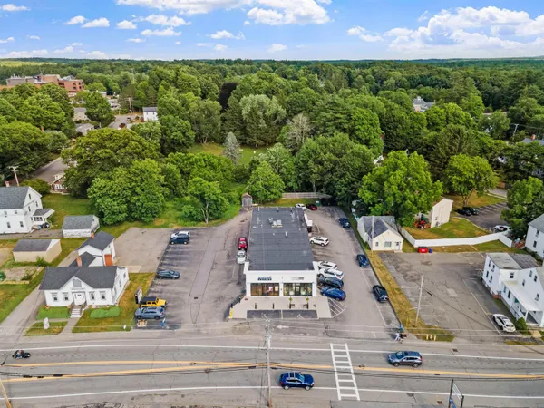 $3,999 | 21 Portsmouth Avenue, Exeter, NH 03833