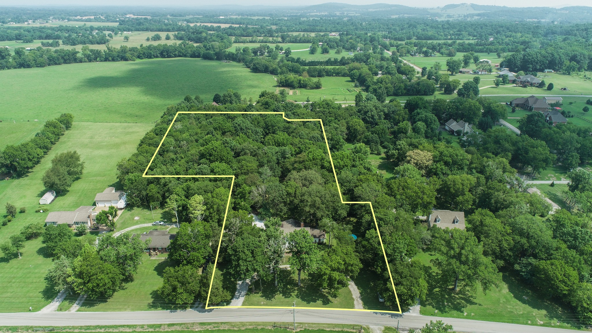 1335 Eastover Road Lebanon, TN 37090 - Photo 3 of 38 Gallery Image 3