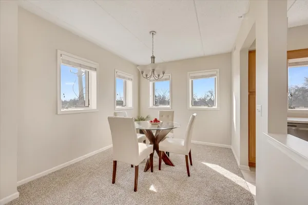 $349,900 | 1 South Lincoln Avenue, Unit 311, Lombard, IL 60148