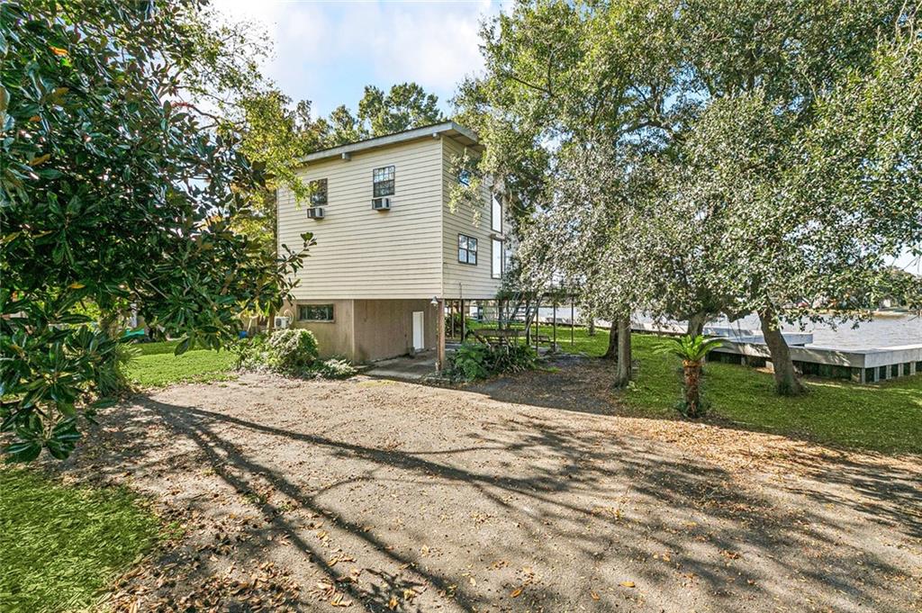 2034 Jean Lafitte Boulevard Lafitte, LA 70067 - Photo 3 of 22