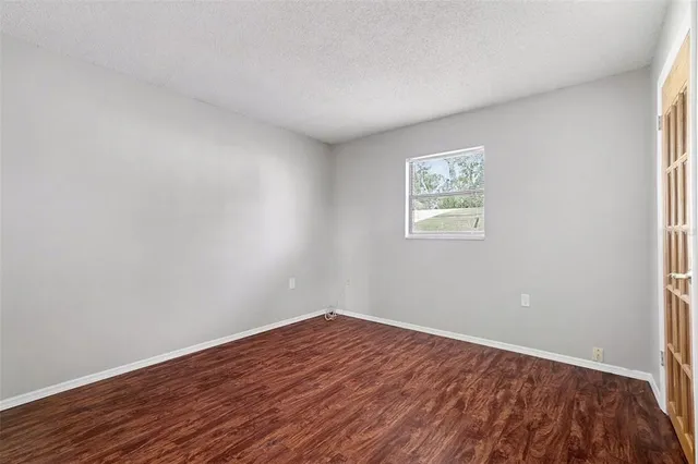 $2,100 | 9931 Woodstock Lane, Port Richey, FL 34668