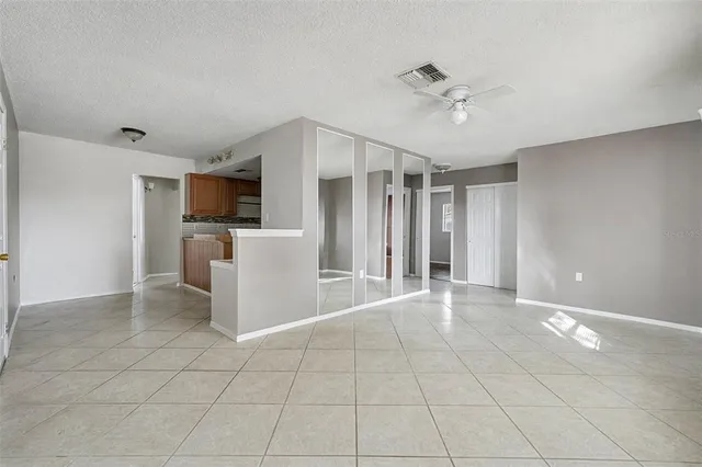 $2,100 | 9931 Woodstock Lane, Port Richey, FL 34668