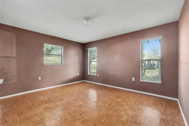 $2,100 | 9931 Woodstock Lane, Port Richey, FL 34668