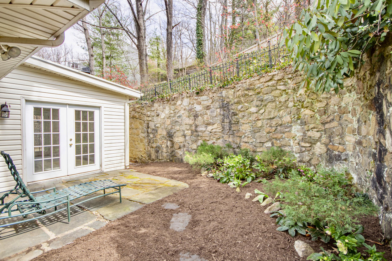 2644 Nottingham Road Southeast Roanoke, VA 24014 - Photo 21 of 42 Nottinghan R2 - 16