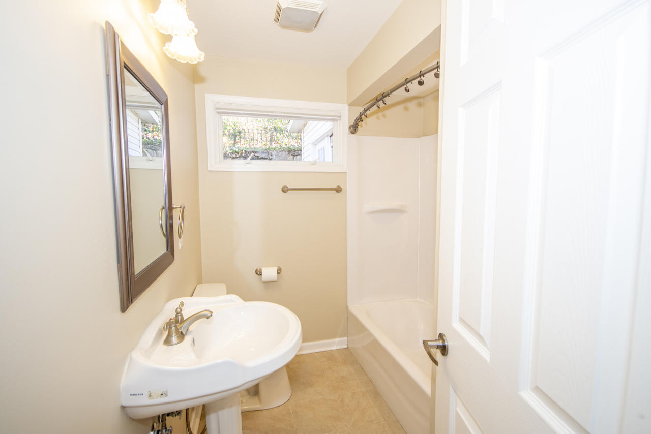 2644 Nottingham Road Southeast Roanoke, VA 24014 - Photo 23 of 42 Nottingham - 25