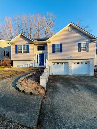 $1,950 | 1635 Tadmore Street, Winston-Salem, NC 27127