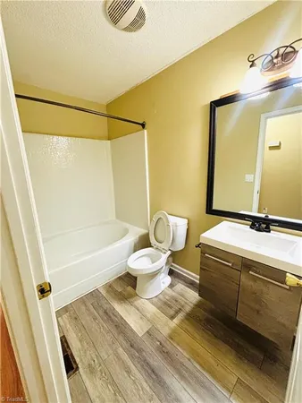 $1,950 | 1635 Tadmore Street, Winston-Salem, NC 27127