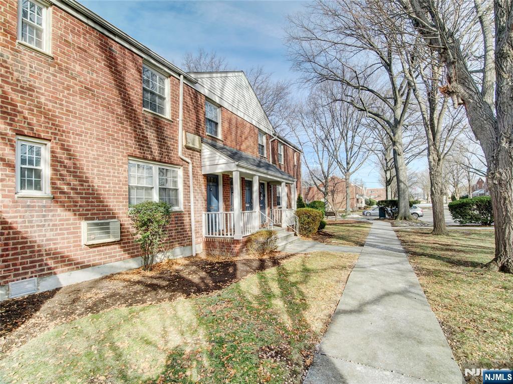 57 Clark Court, Unit 65 Rutherford, NJ 07070 - Photo 11 of 14