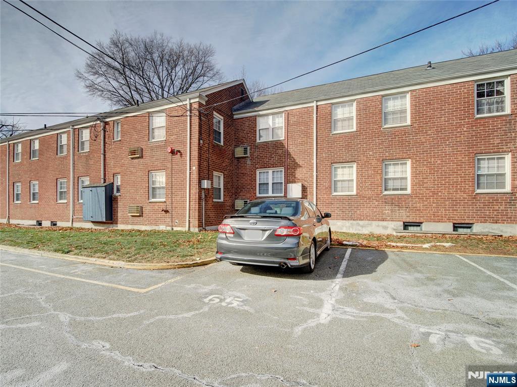 57 Clark Court, Unit 65 Rutherford, NJ 07070 - Photo 13 of 14