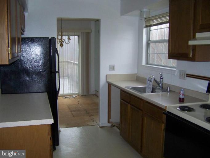14216 Twig Road Silver Spring, MD 20905 - Photo 5 of 13 Kitchen #2