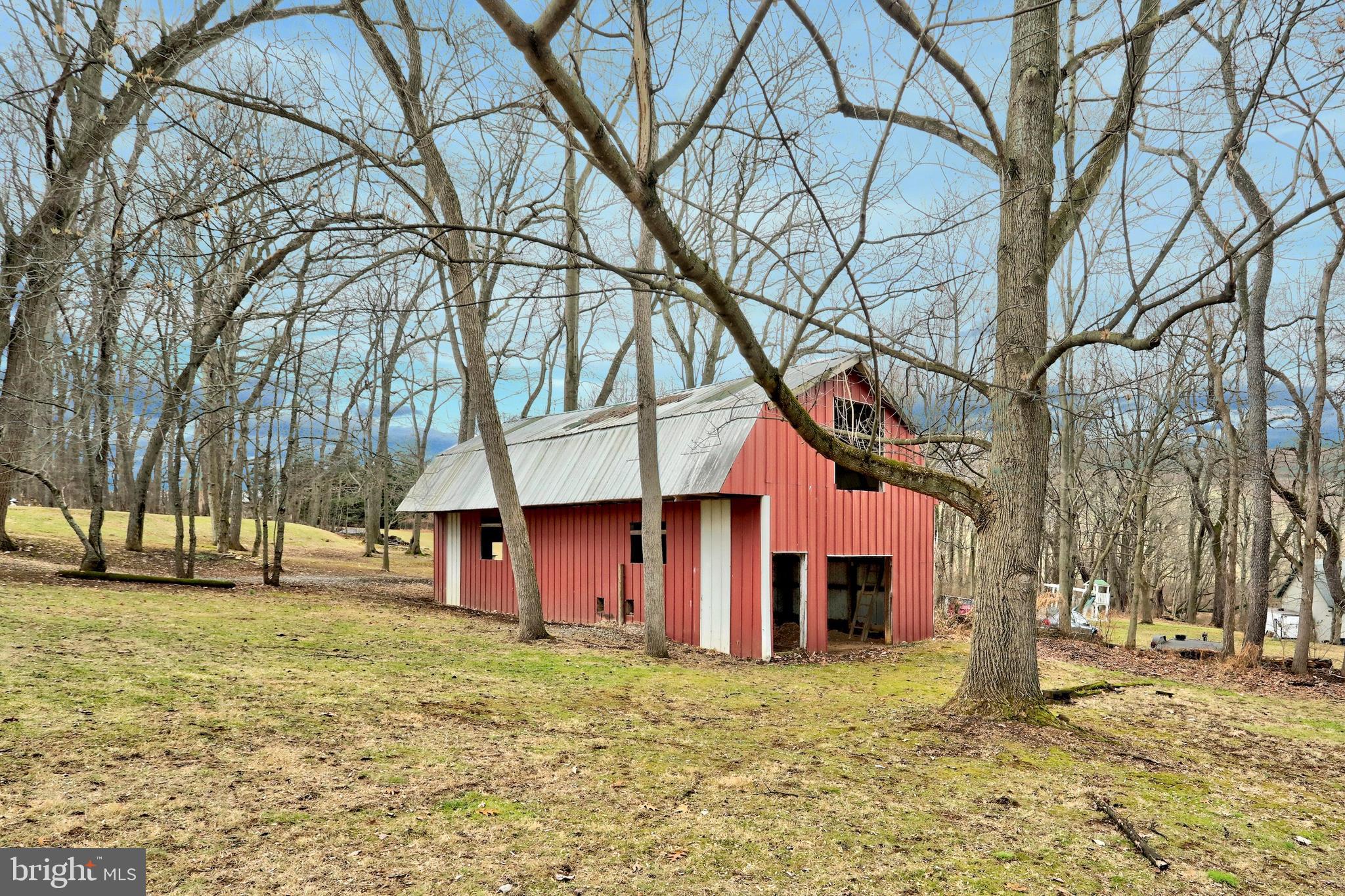 5111 Waltersdorff Road Spring Grove, PA 17362 - Photo 4 of 32