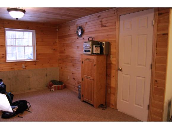 931 Ten Rod Road Farmington, NH 03835 - Photo 8 of 34