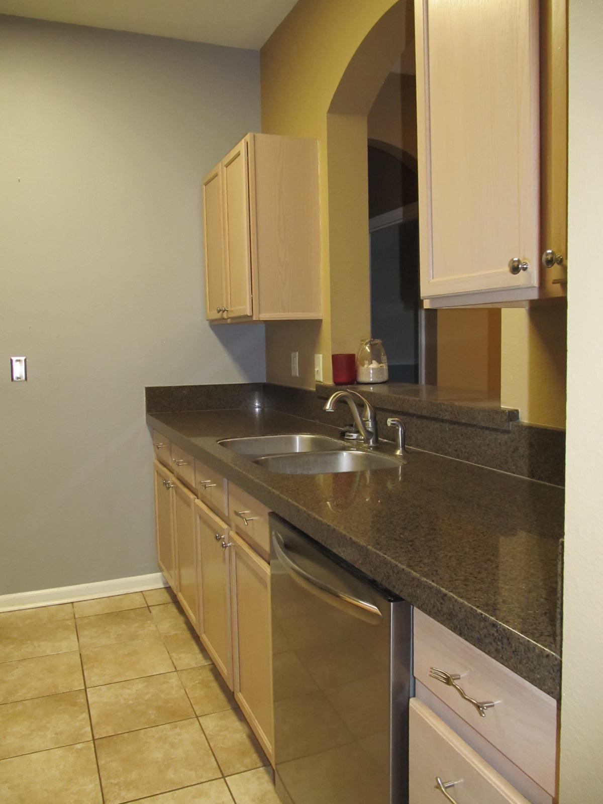 10550 Baymeadows Road, Unit 217 Jacksonville, FL 32256 - Photo 3 of 18 6B1B2A92-BDB0-4950-BBE2-649573CB0F29