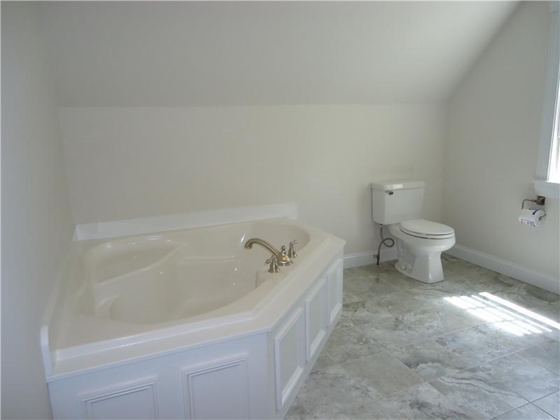 598 Tatnic Road Wells, ME 04090 - Photo 20 of 32 Master Bath/Spa.