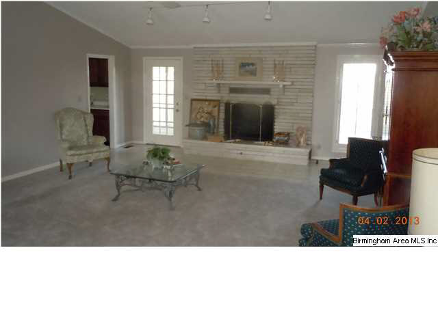1702 Springhill Drive Sylacauga, AL 35150 - Photo 8 of 27