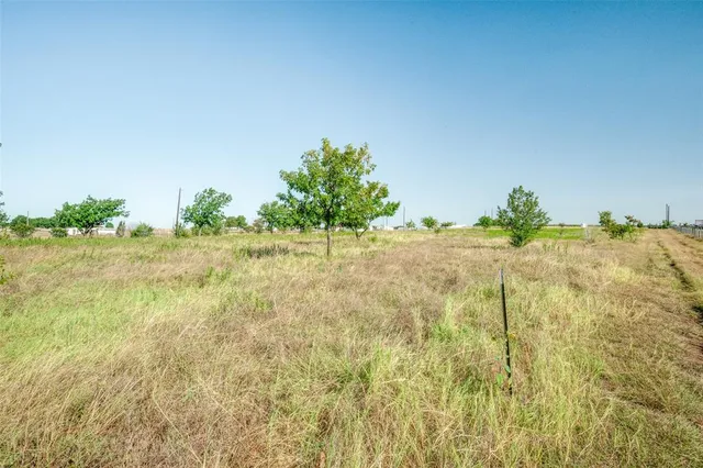 $840,000 | Tr 28-5.0 Acres Tr 28-5.0 Acres Lois Road West, Sanger, TX 76266