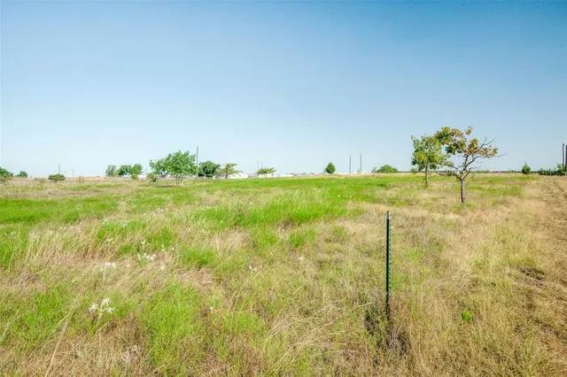$840,000 | Tr 28-5.0 Acres Tr 28-5.0 Acres Lois Road West, Sanger, TX 76266
