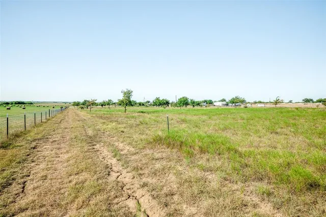 $840,000 | Tr 28-5.0 Acres Tr 28-5.0 Acres Lois Road West, Sanger, TX 76266