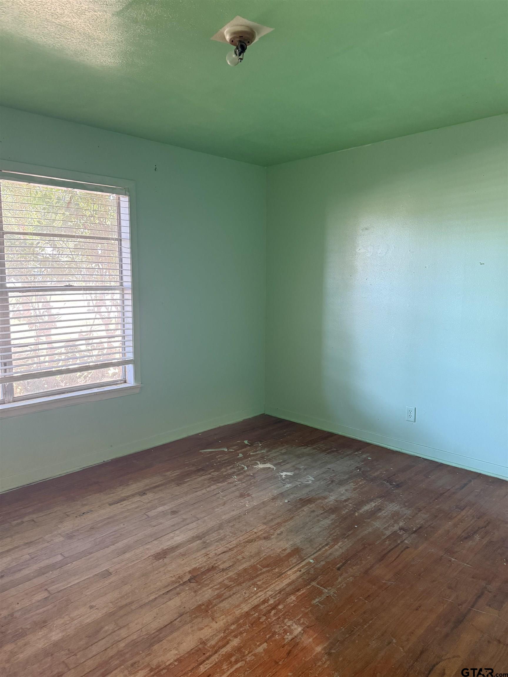 200 East Scenic Loop Hawkins, TX 75765 - Photo 11 of 17 a view of a room that has a window in it