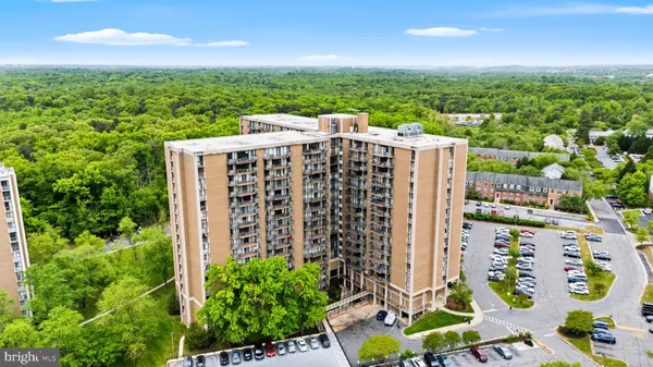 $140,000 | 6100 Westchester Park Drive, Unit 1702, College Park, MD 20740