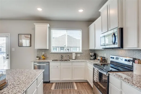 $2,200 | 9024 HUXLEY Drive, Providence Village, TX 76227