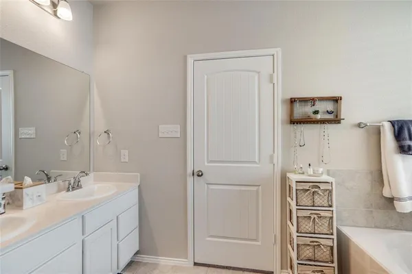 $2,200 | 9024 HUXLEY Drive, Providence Village, TX 76227