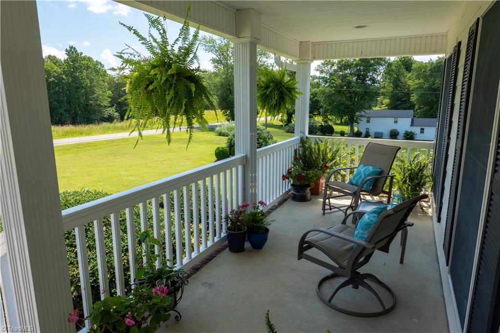 2595 Mountain View Church Road King, NC 27021 - Photo 12 of 40