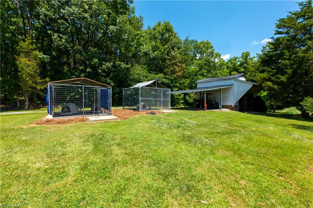 2595 Mountain View Church Road King, NC 27021 - Photo 39 of 40