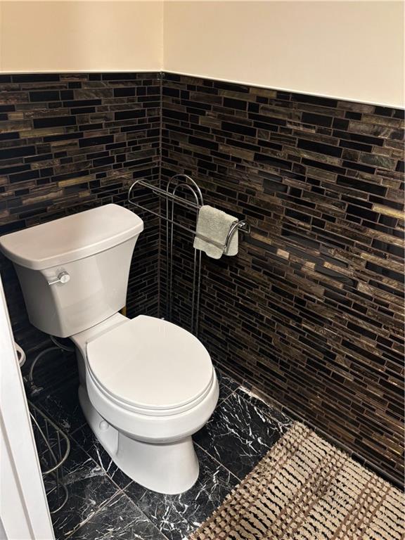 100 Denniston Street, Unit 59 Pittsburgh, PA 15206 - Photo 4 of 27 powder room