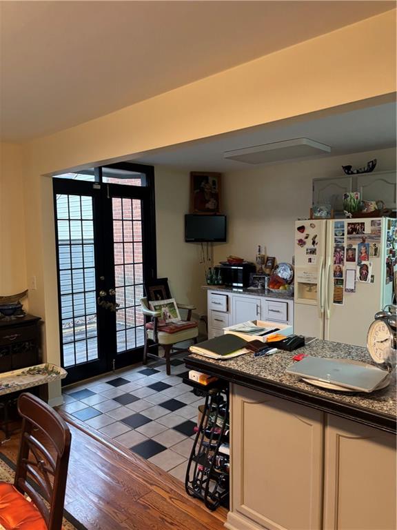 100 Denniston Street, Unit 59 Pittsburgh, PA 15206 - Photo 9 of 27