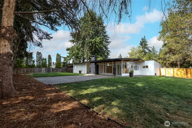 $1,098,000 | 6320 Gregory Street West, University Place, WA 98466
