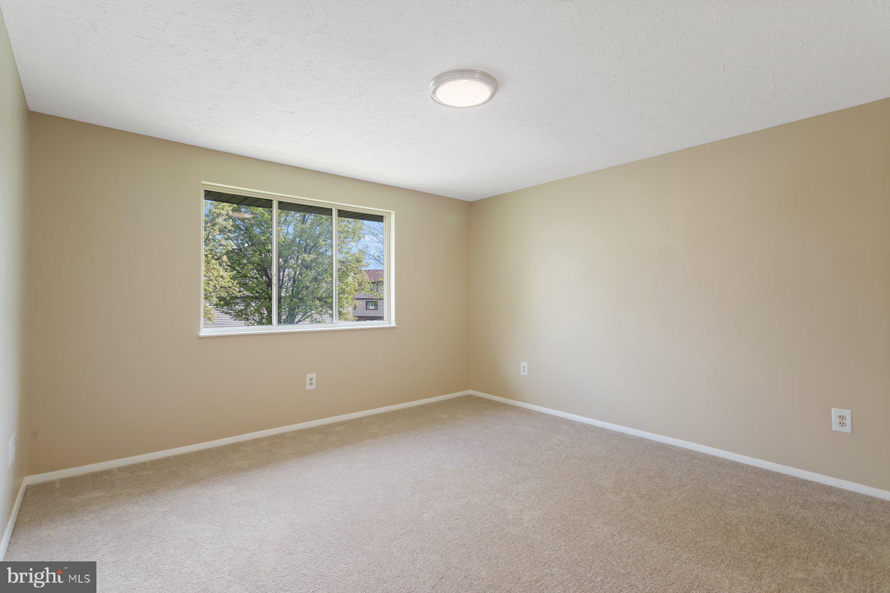 731 L Heather Ridge Drive Frederick, MD 21702 - Photo 14 of 26 Primary bedroom.