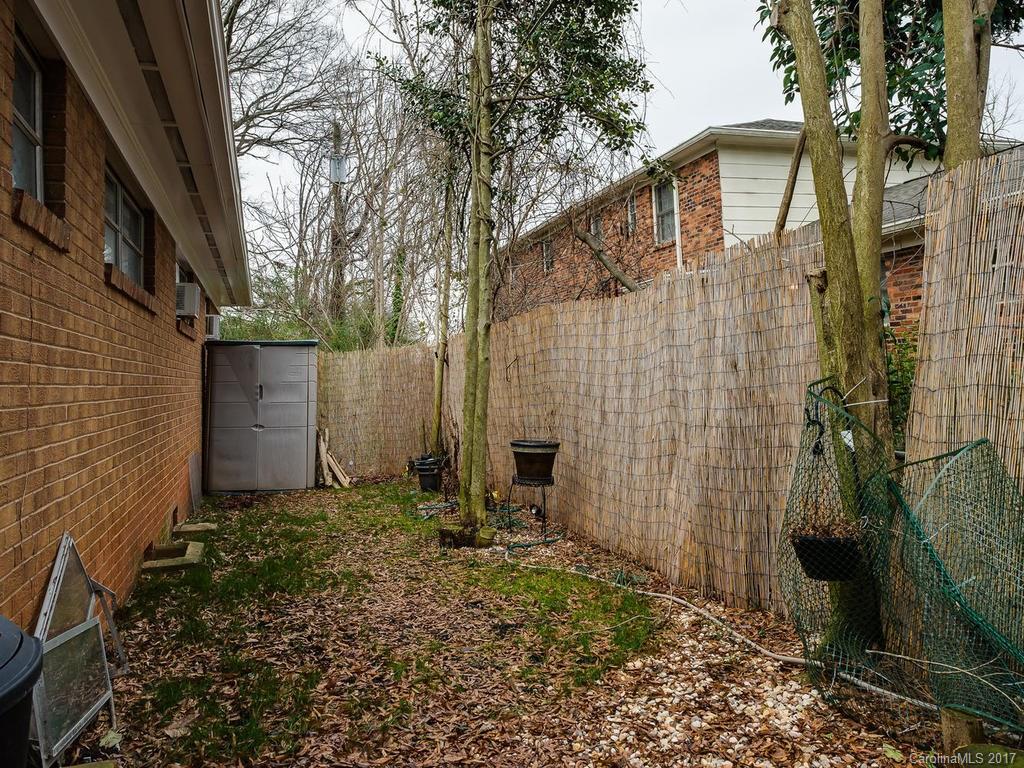4315 Walker Road Charlotte, NC 28211 - Photo 14 of 14 a backyard of a house