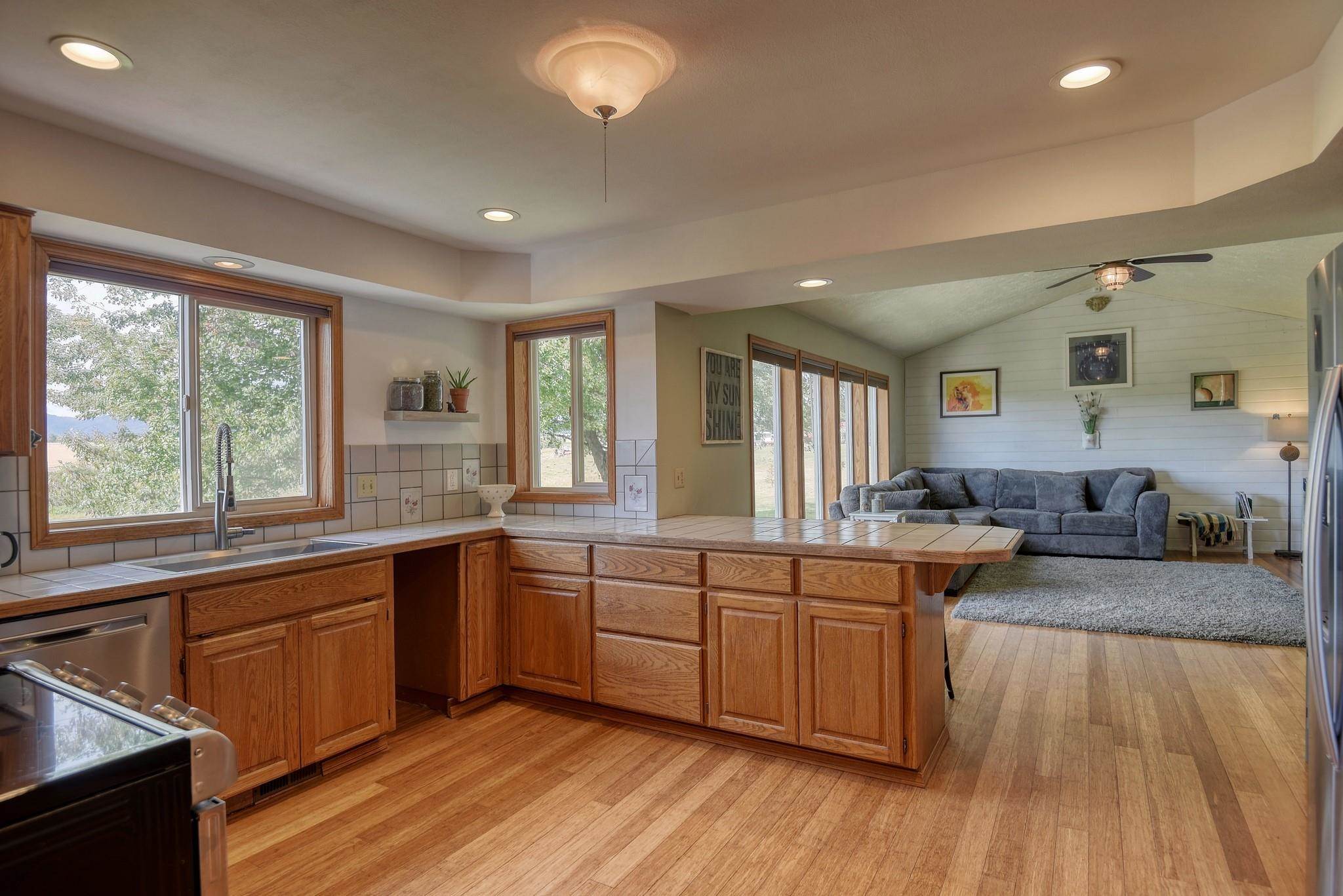33323 North Spotted Road Deer Park, WA 99006 - Photo 21 of 50 Gallery Image 21