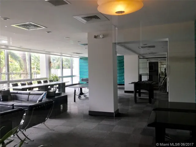 $2,895 | 1200 West Avenue, Unit 1008, Miami Beach, FL 33139