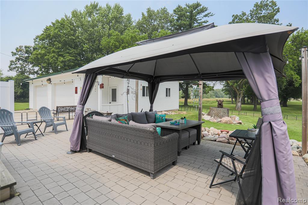7284 Beard Road North Street, MI 48049 - Photo 11 of 76